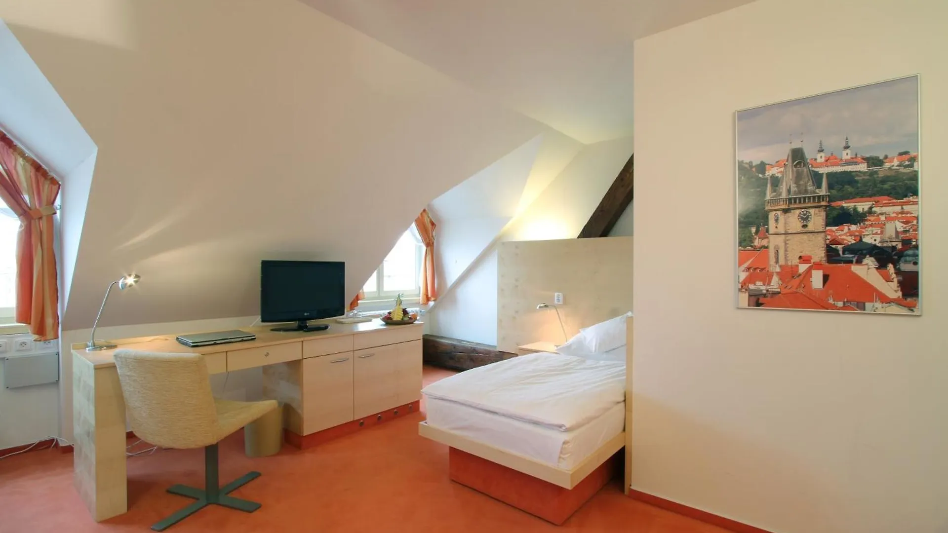 Hotel Dap Praga 3*,